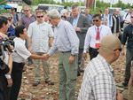 Vietravel và chuyến thăm chiến trường xưa của Ngoại trưởng Mỹ John Kerry tại Cà Mau
